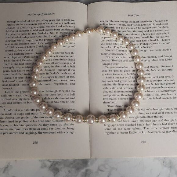 Pearls with Studded Diamonds Necklace - Picture 13 of 15